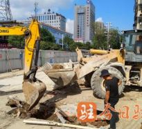 啊啊～好爽～快操我～要喷了视频高温下的坚守｜道路建设者用汗水铺就畅通路